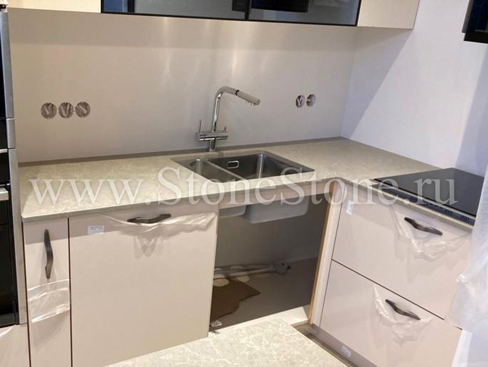 ���������� �� �������������� ����� LG Hi Macs M601 Aurora Torano